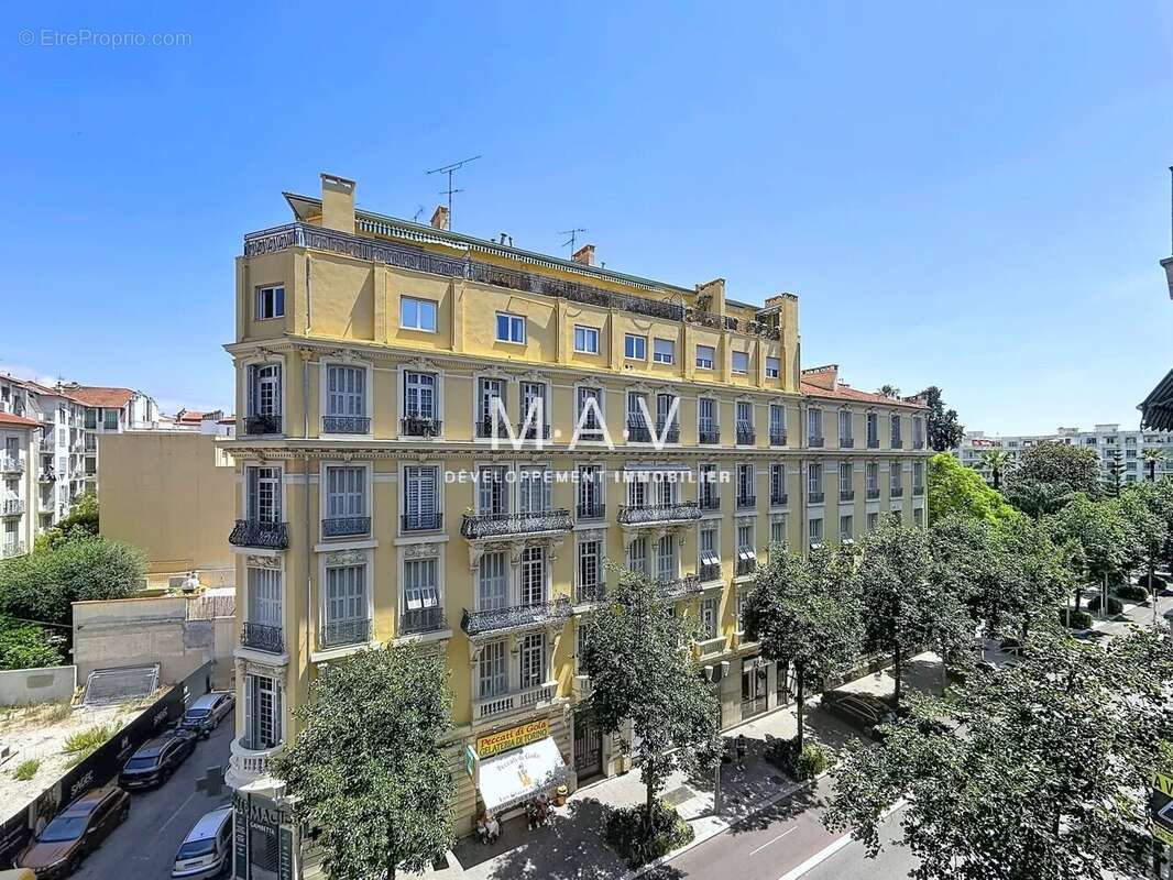 Coeur nice/fleurs gambetta appartement 3 pièces luxueusement rénové terrasse au calme - photo 27
