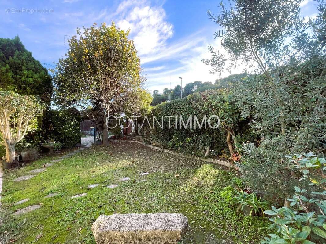 Maison à CAGNES-SUR-MER