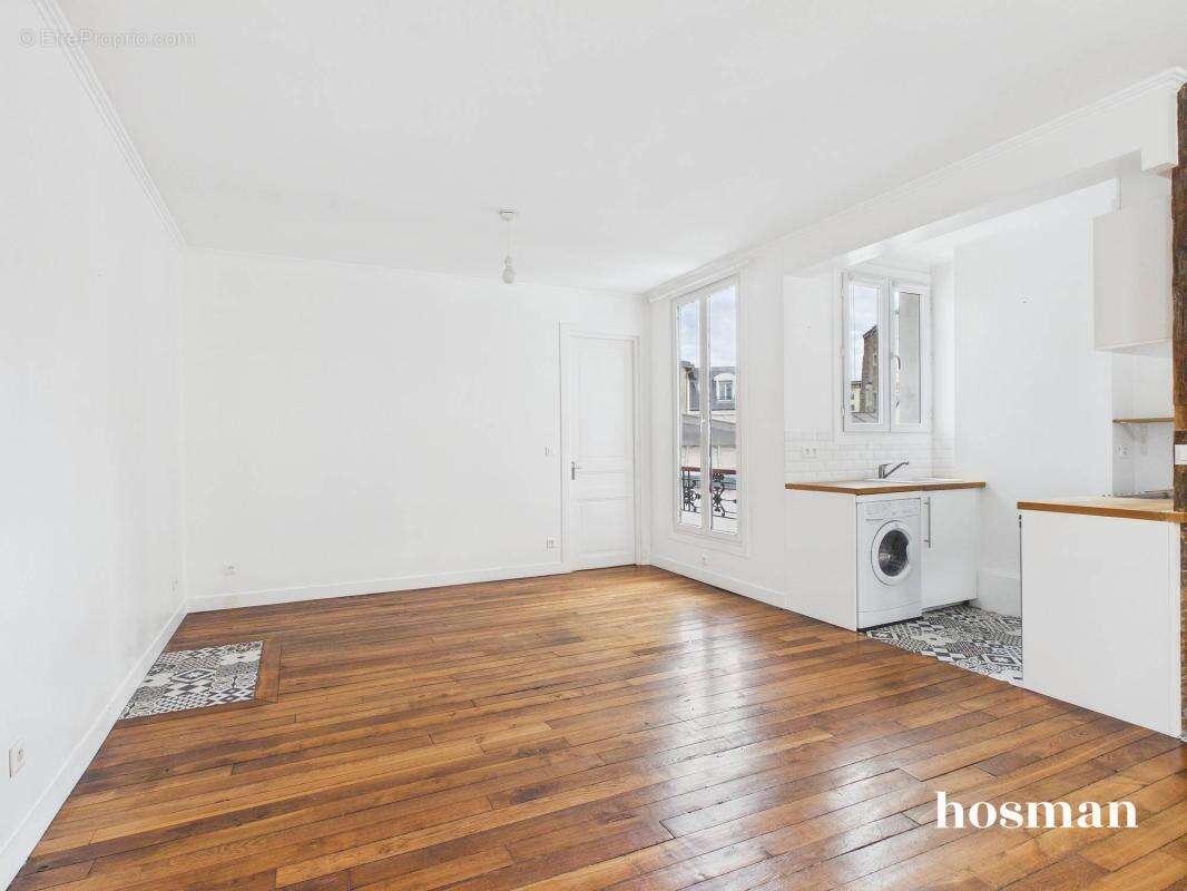 Appartement à PARIS-10E