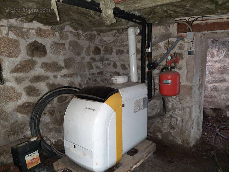 Maison à TOULON-SUR-ARROUX