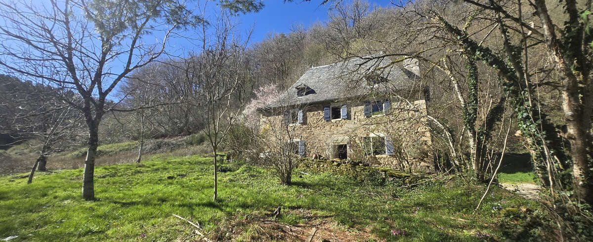 Maison à SAINT-BONNET-ELVERT