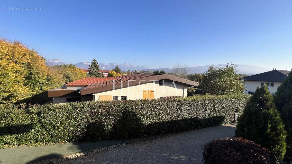 Maison à POISY