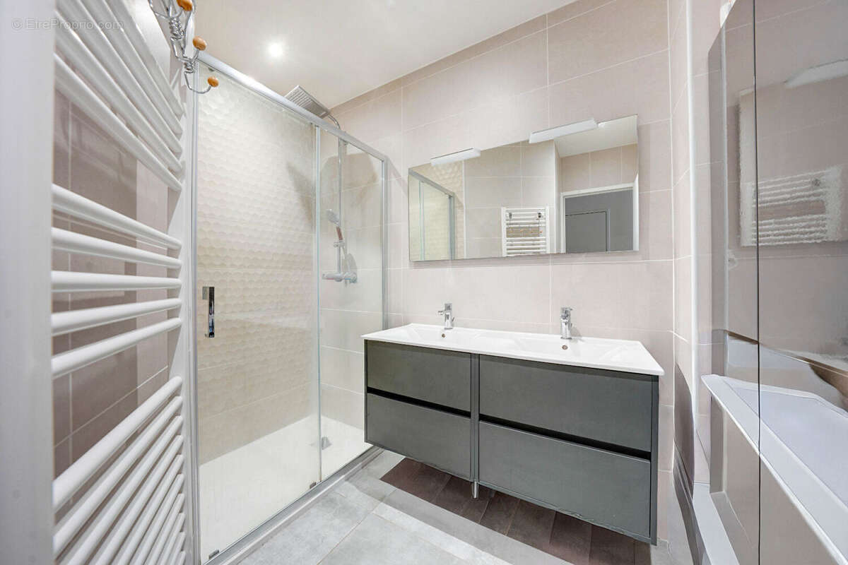 Appartement 67 m² à Simiane-Collongue  - photo 7