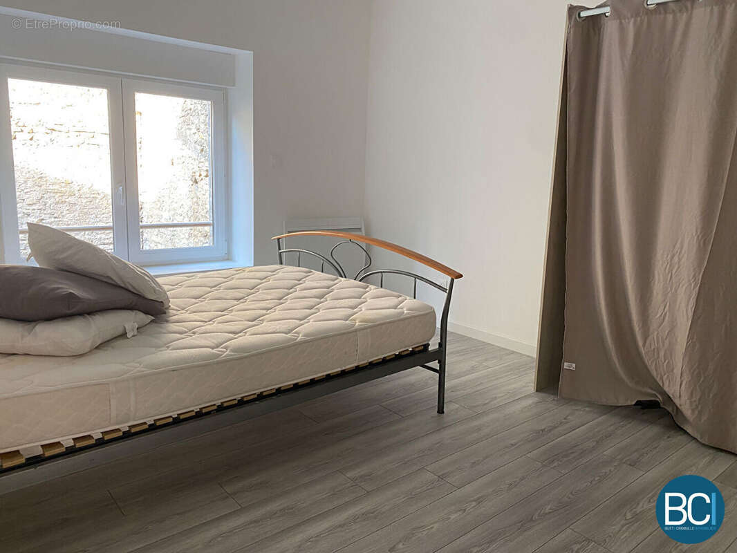 GONDREVILLE - Maison 4 pièces - 140 m2 - photo 7