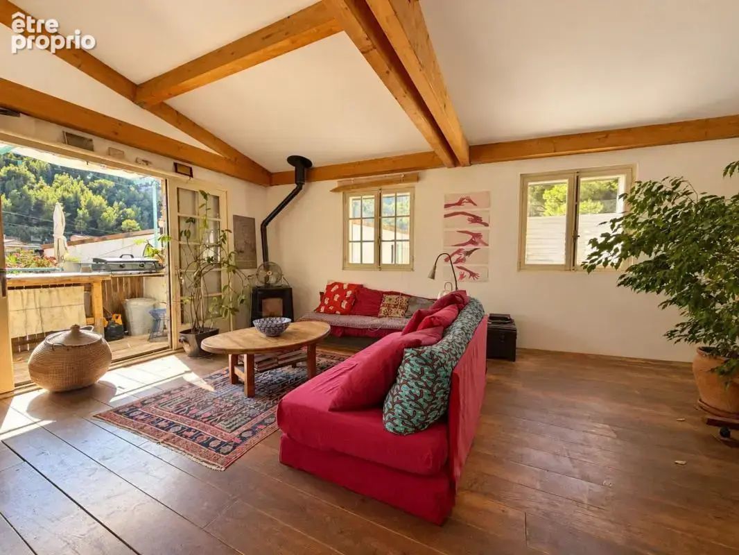 LA VESSE  Maison 63,20 m² – Terrain 431 m²  Véritable refuge méditerranéen.  509 400 euro - photo 8