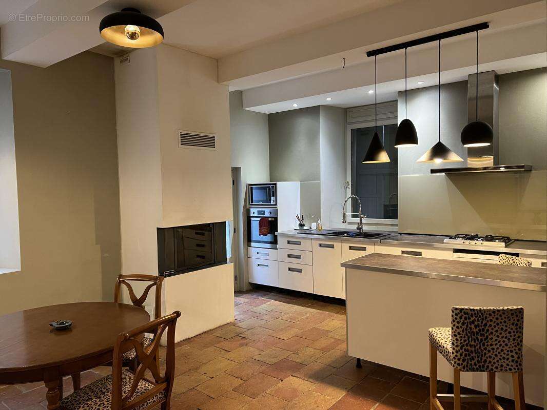 Maison à CASTELMAYRAN