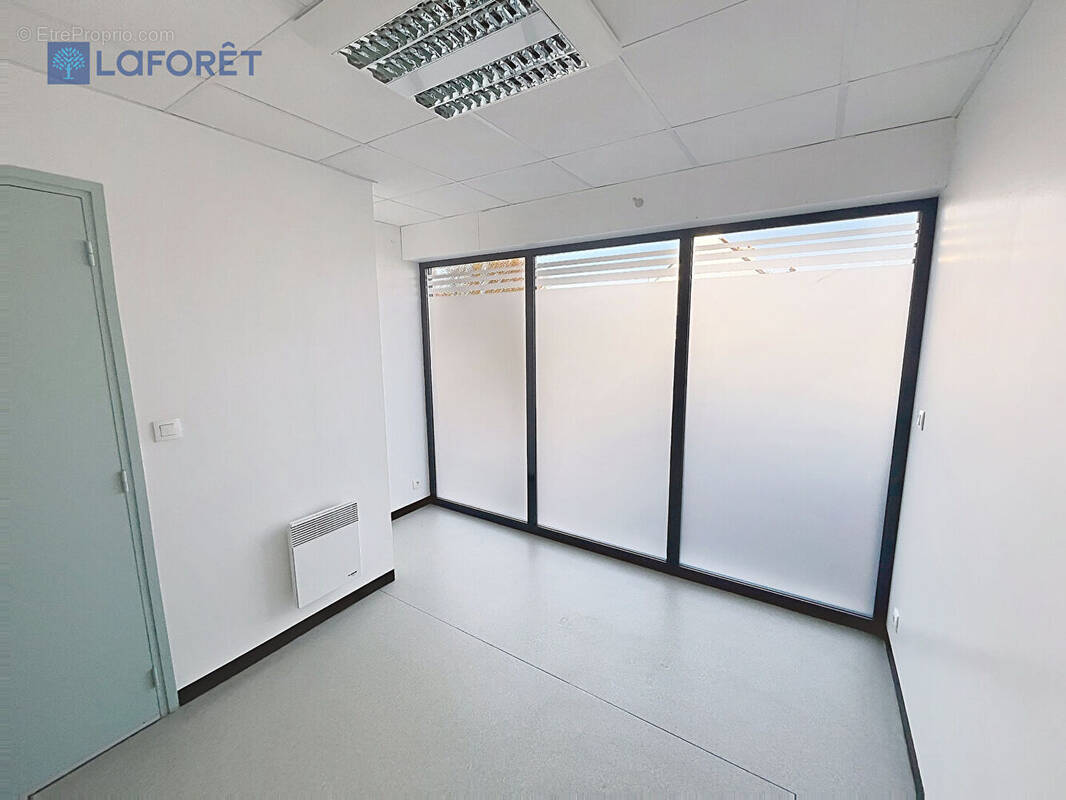 Commerce à PLOUHINEC