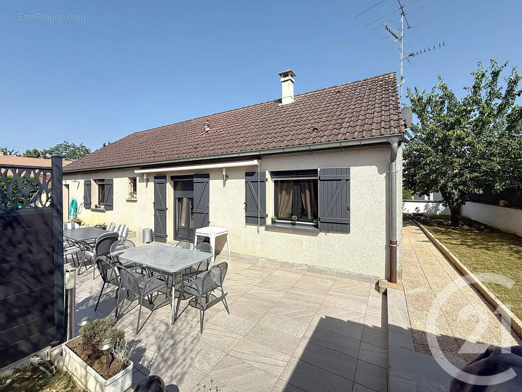 Maison à NEUILLY-LES-DIJON
