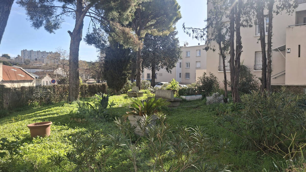 Appartement à MARSEILLE-14E