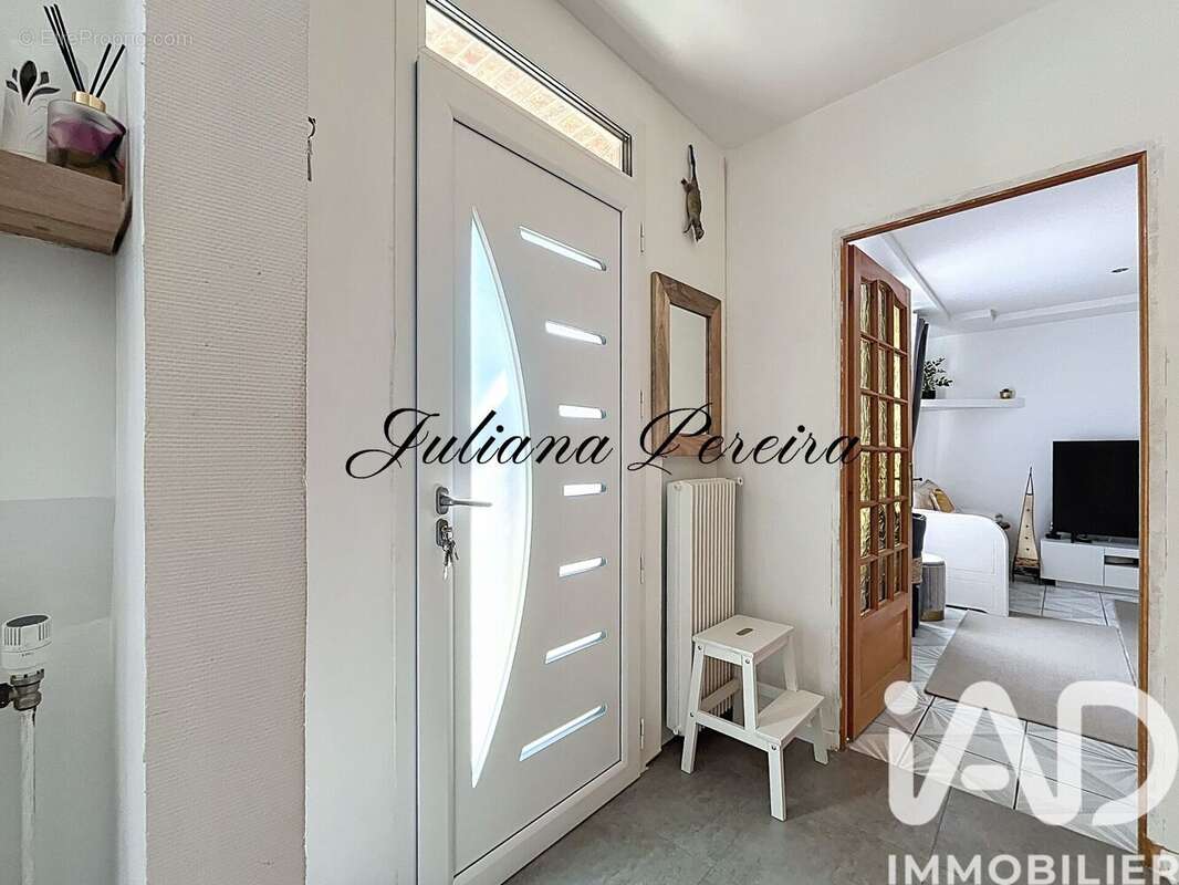 Photo 2 - Maison à FONTENAY-SAINT-PERE