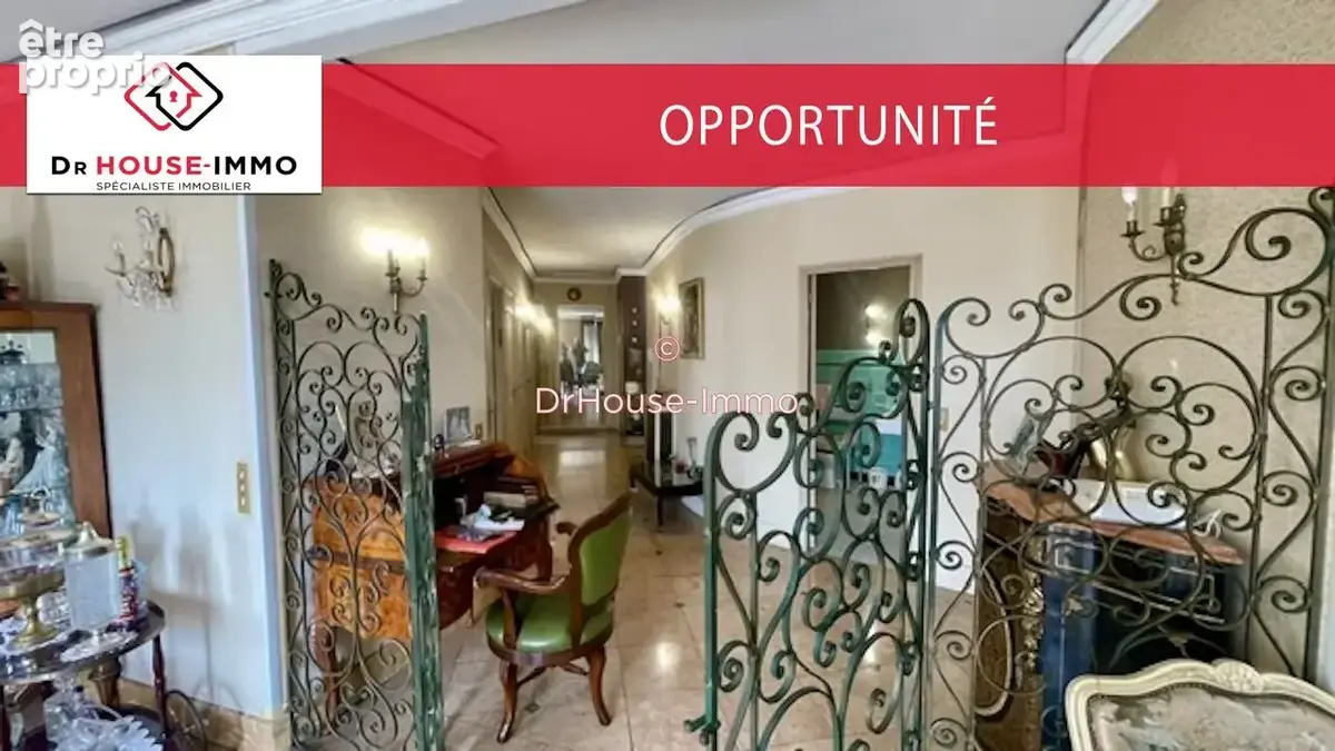 Appartement à LES PAVILLONS-SOUS-BOIS