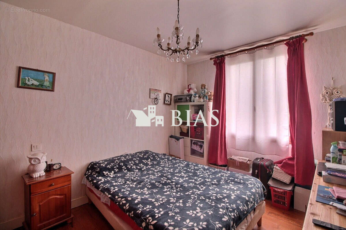 Maison 92 m² à Brionne  - photo 4