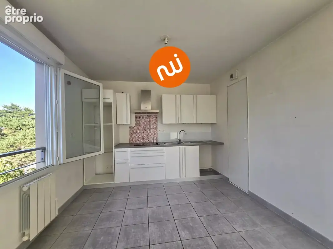 TASSIN-LE-BOURG – Appartement T3 dernier étage avec terrasse - photo 6
