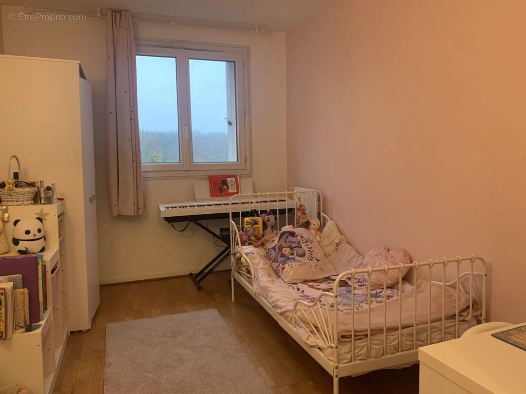 Appartement à MONTIGNY-LE-BRETONNEUX