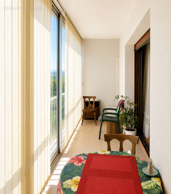 Appartement spacieux de 84 m2 balcons-vérandas en étage élevé - photo 6