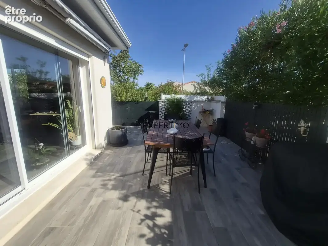 Villa recente - photo 2