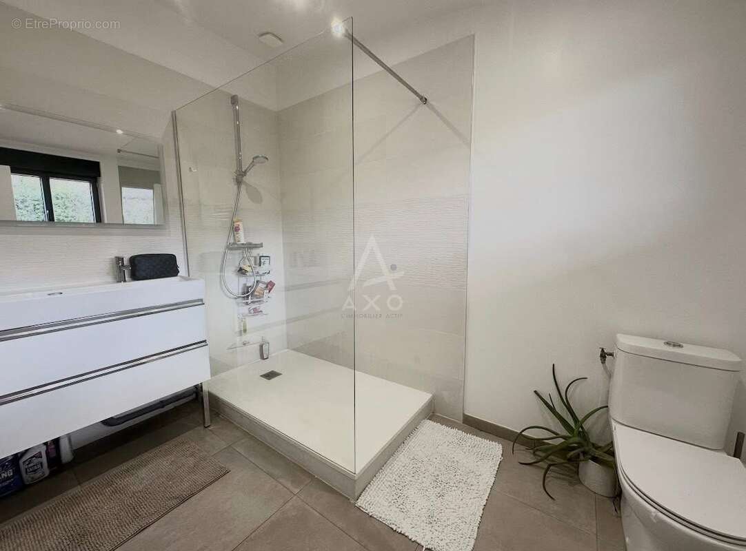 Maison à CREVECOEUR-EN-AUGE