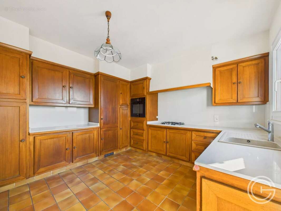 Villa individuelle 199m² avec Piscine + 1857m² de Jardin - LA COLLE SUR LOUP - photo 8