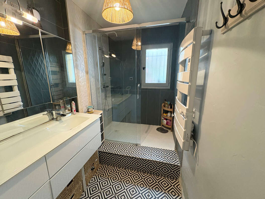 Maison à VILLARS-LES-DOMBES