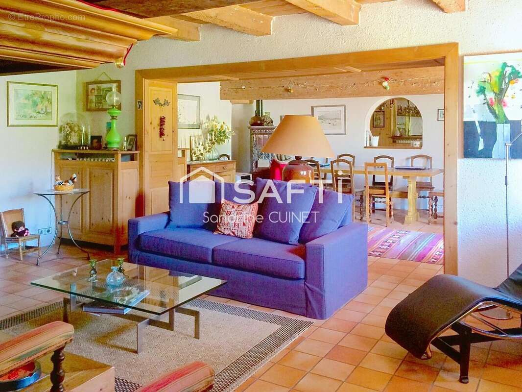 Maison 270 m² à Vernierfontaine  - photo 3