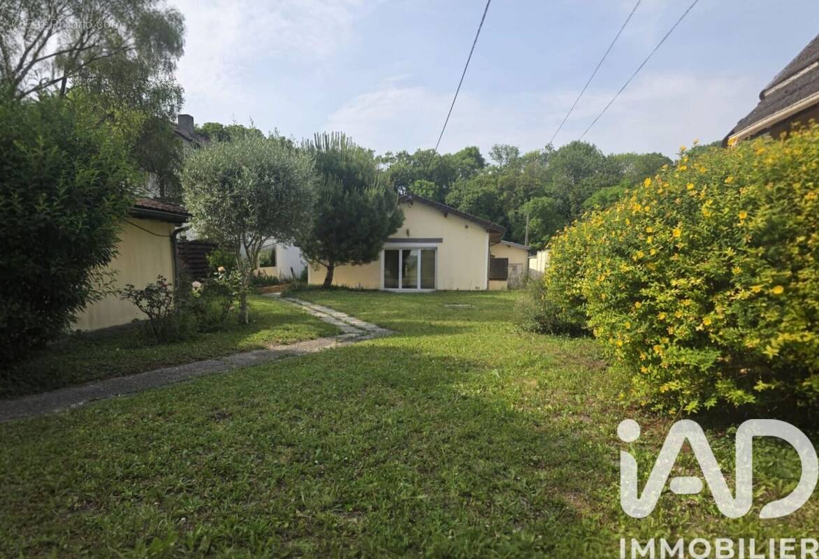 Photo 1 - Maison à VAUJOURS