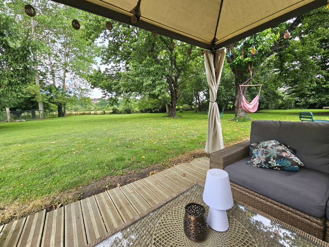 Maison à SAINT-PRIEST-BRAMEFANT