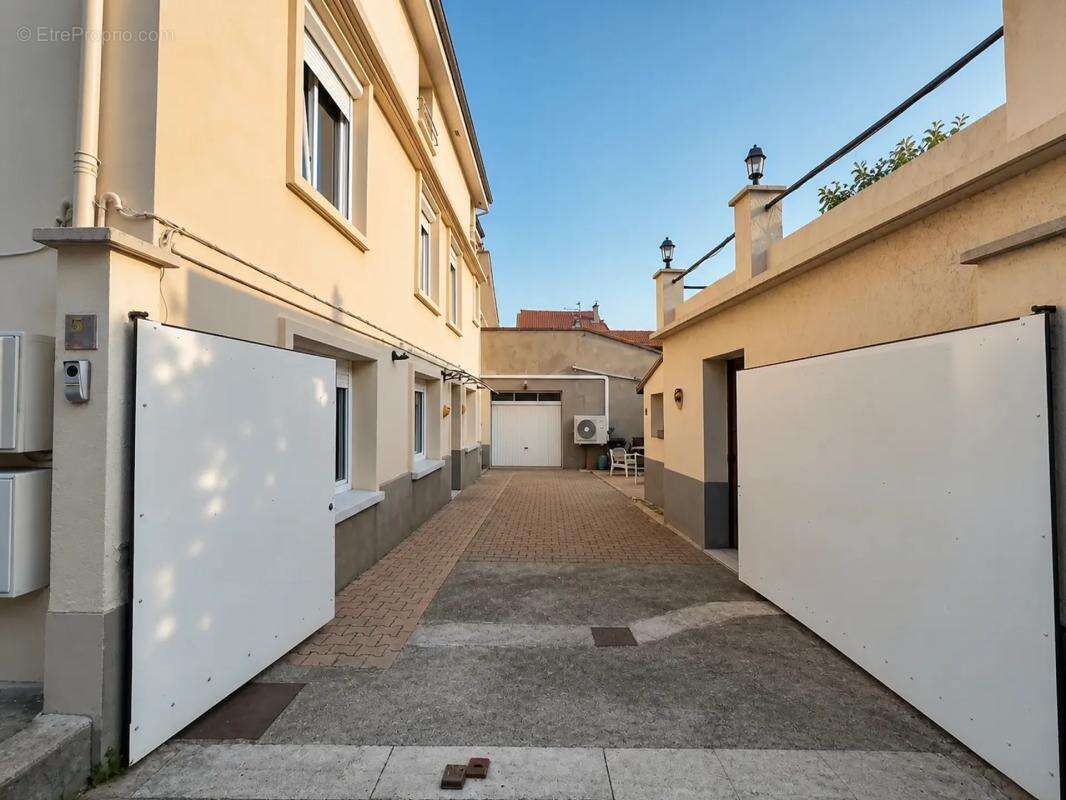 Maison de 5 pièces de 144 m² à Gerzat - photo 18