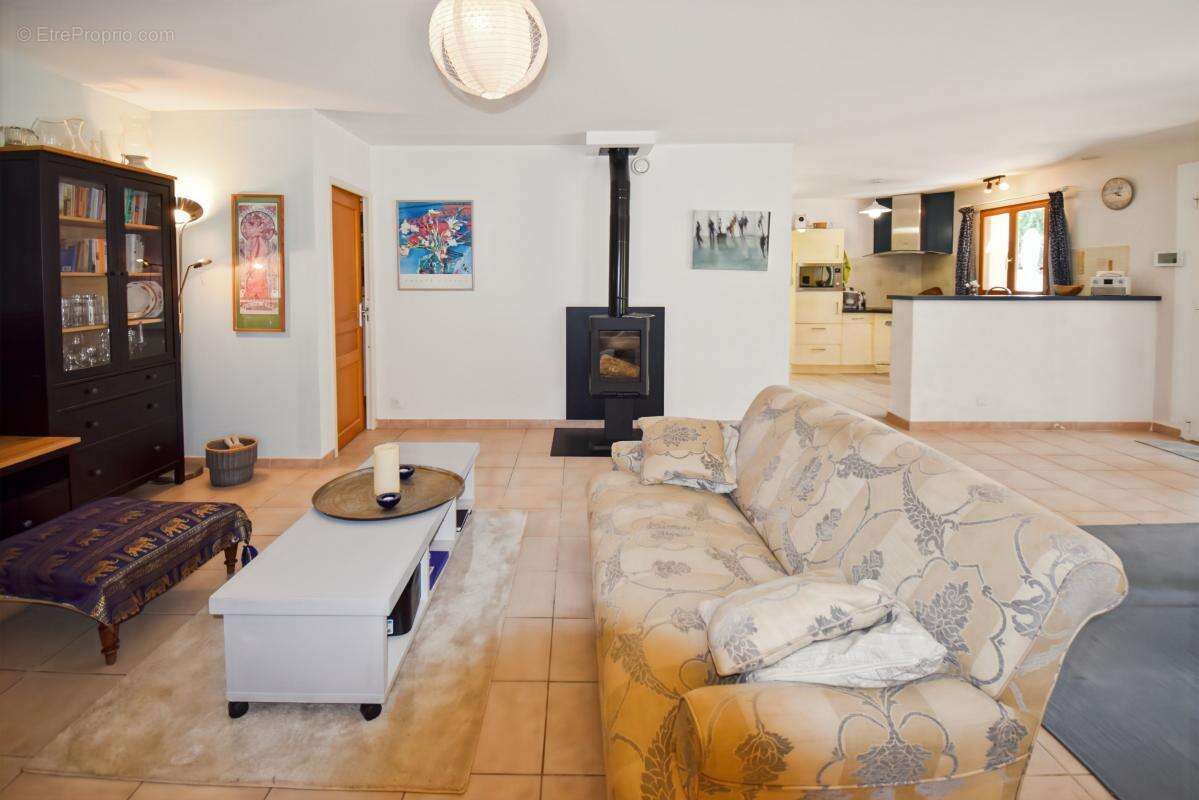 Maison à VERS-PONT-DU-GARD