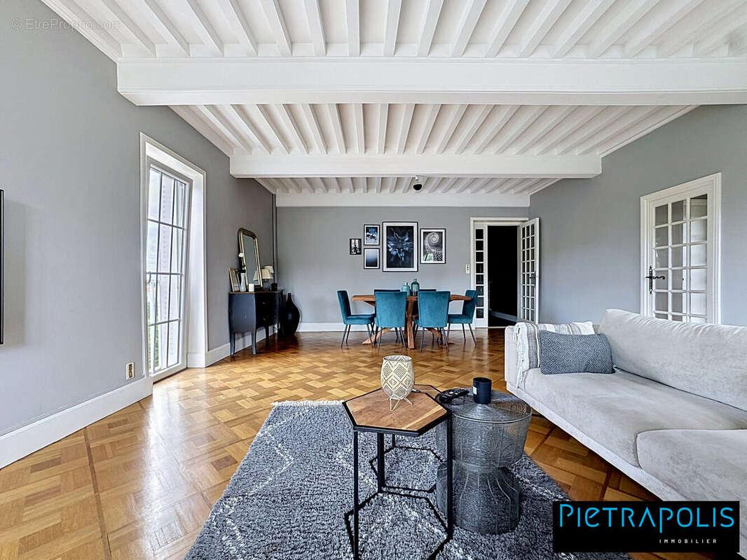 Appartement 152 m² à Pierre-Benite  - photo 4