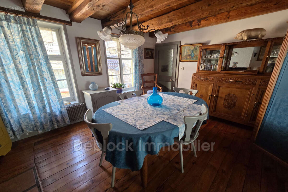 Maison 267 m² à Bergues  - photo 4
