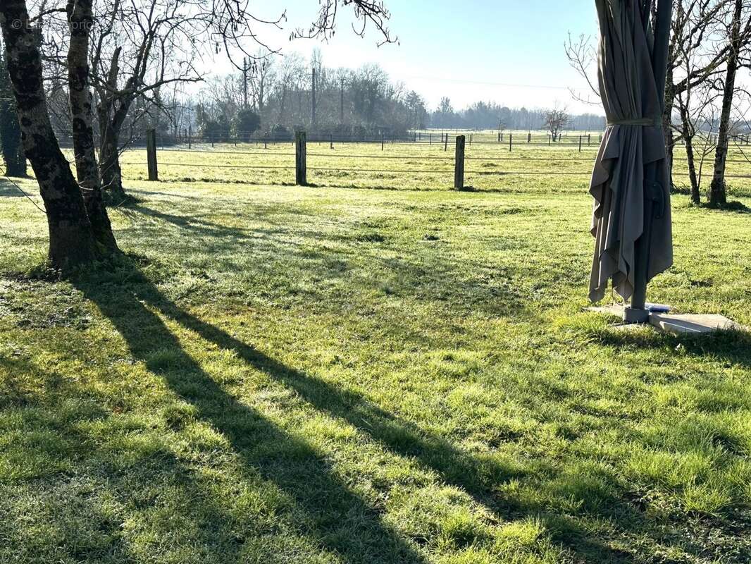 Maison à MONTPON-MENESTEROL