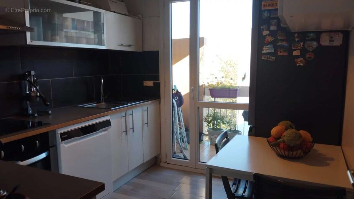 Appartement à MARSEILLE-11E