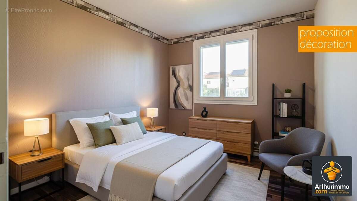 Maison à PIERRE-BENITE