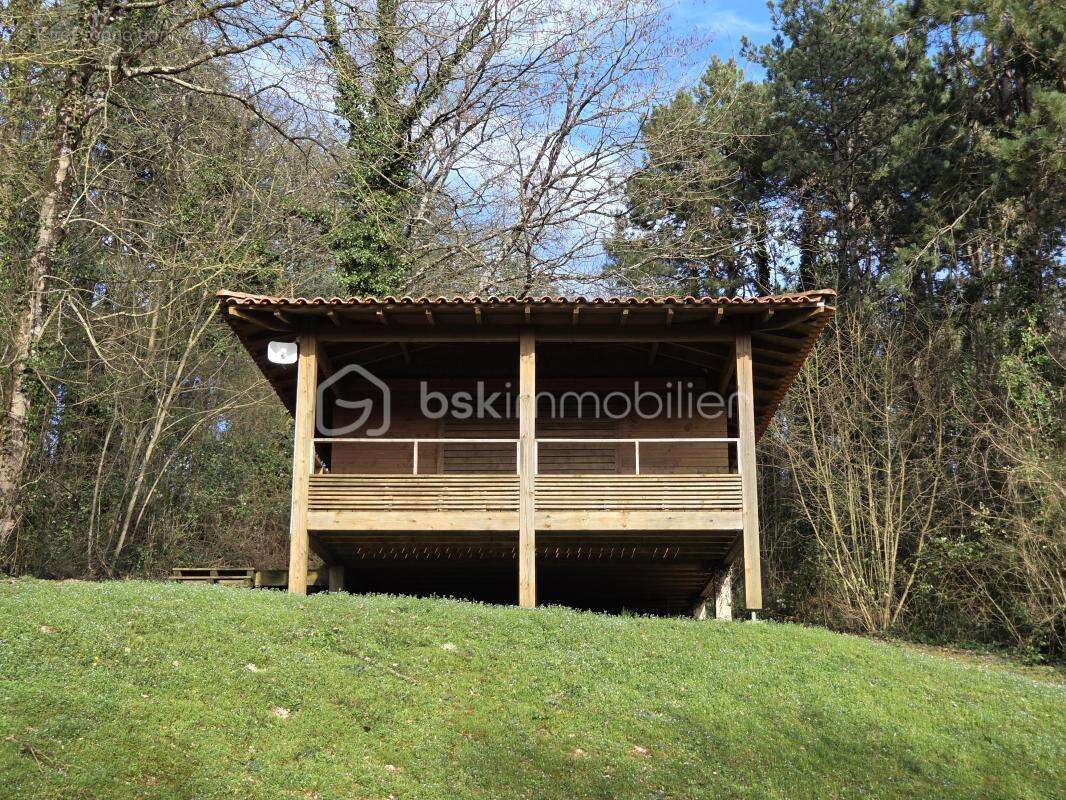 Terrain de loisirs, chalets - photo 6