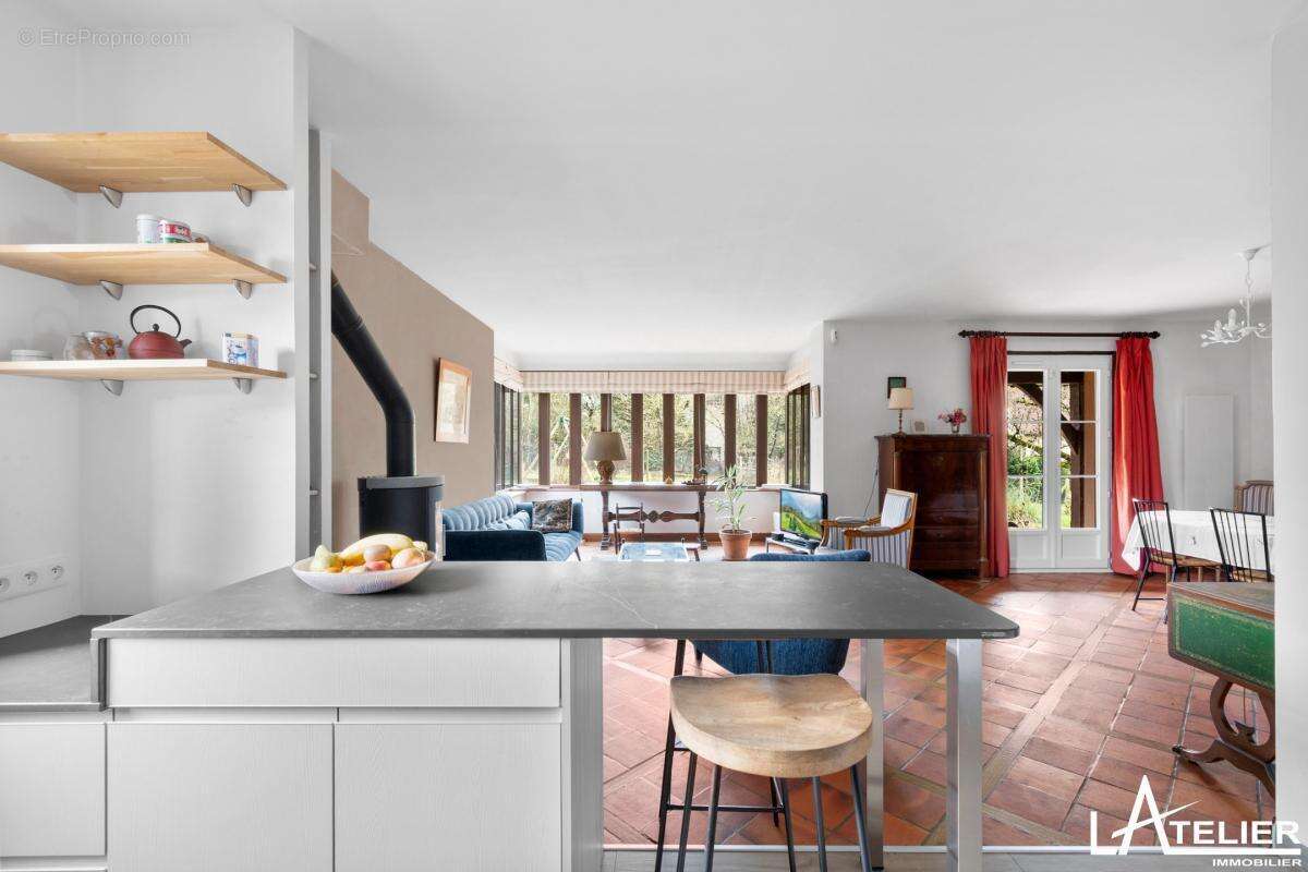 Maison à MAREIL-MARLY
