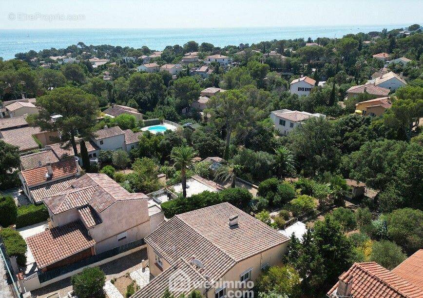 Saint-Aygulf, l?art de vivre entre mer, nature et authenticité. - Maison à FREJUS