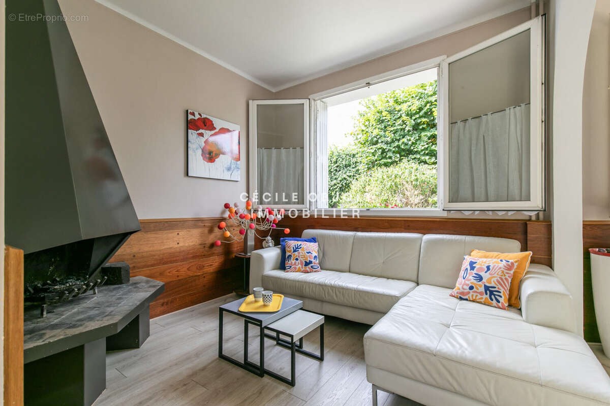 Maison 114 m² à Joinville-Le-Pont  - photo 7
