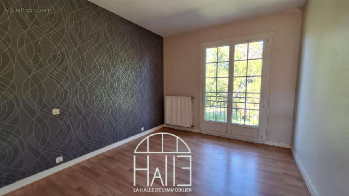 Maison à SAINT-JUNIEN