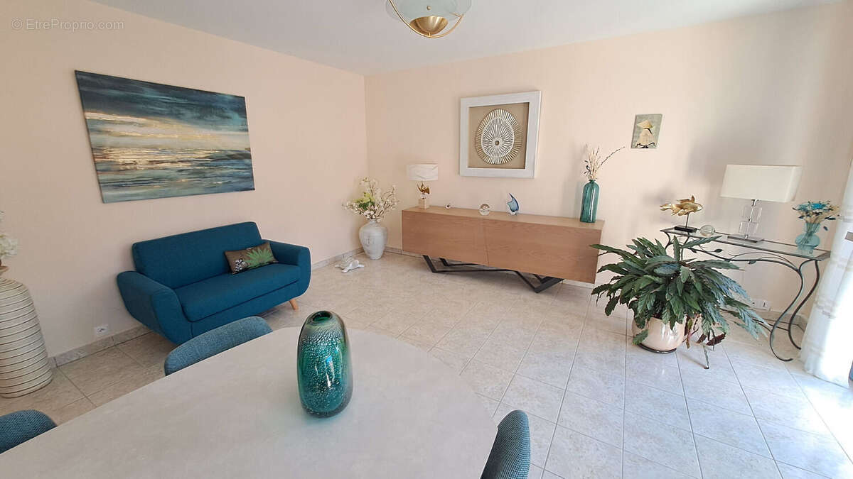 Appartement à SAINT-REMY-LES-CHEVREUSE