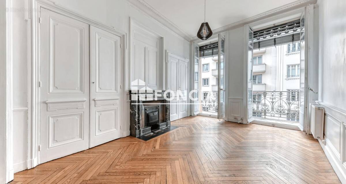 Appartement à LYON-6E
