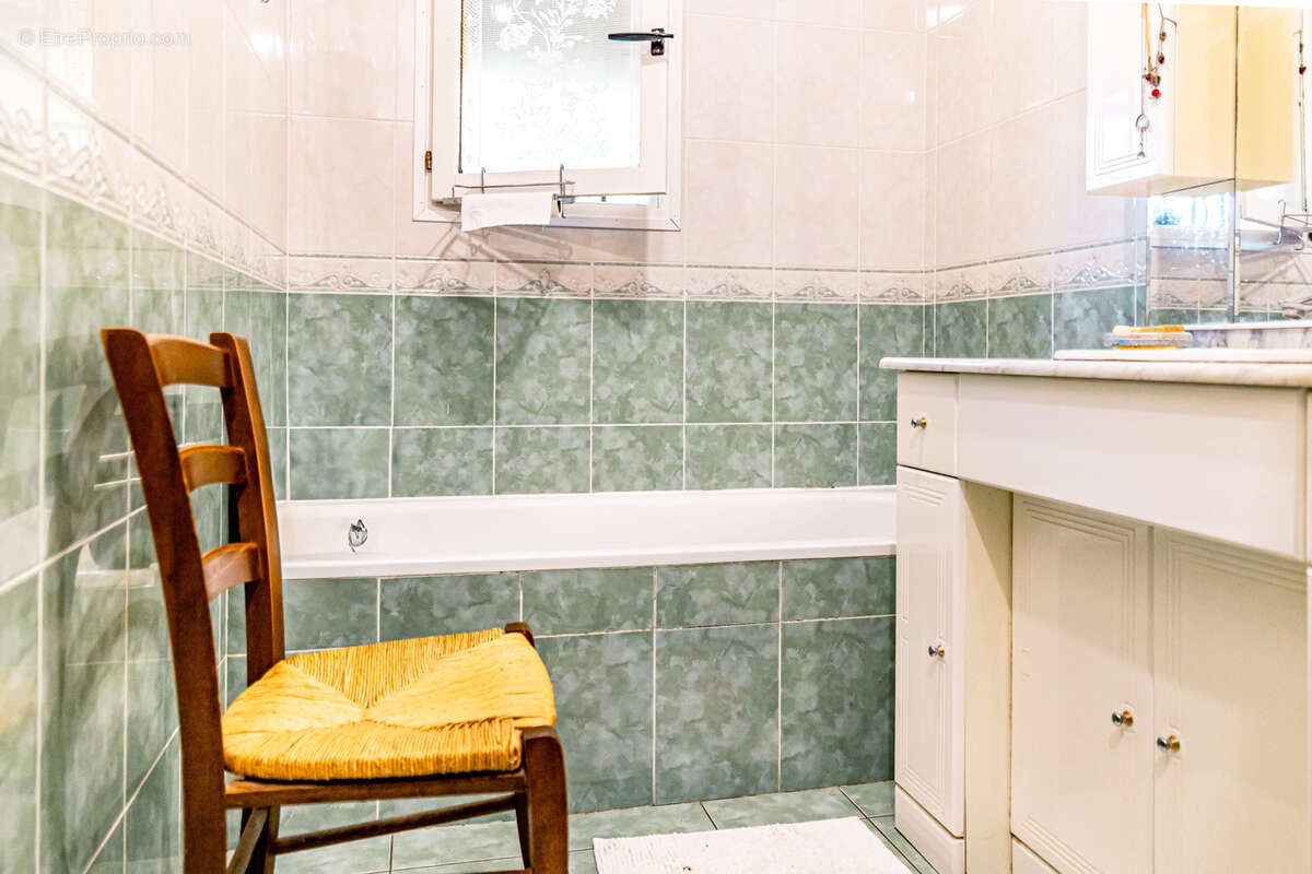 Maison à CAPOULET-ET-JUNAC