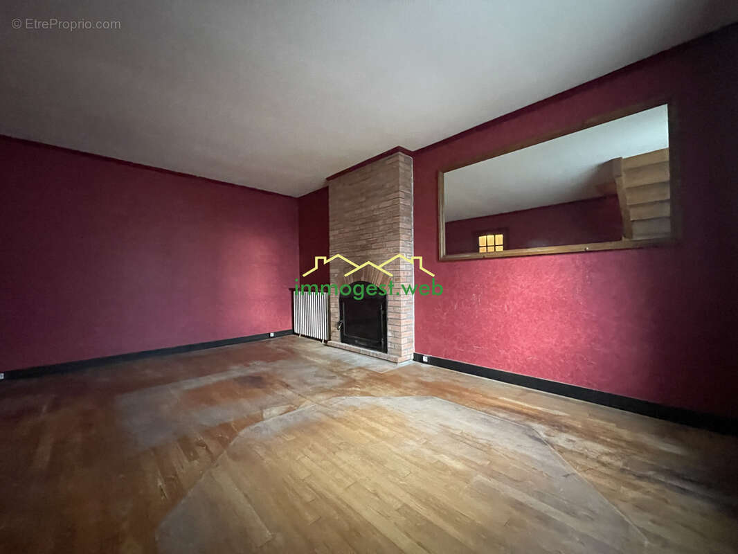 Maison à CIRES-LES-MELLO
