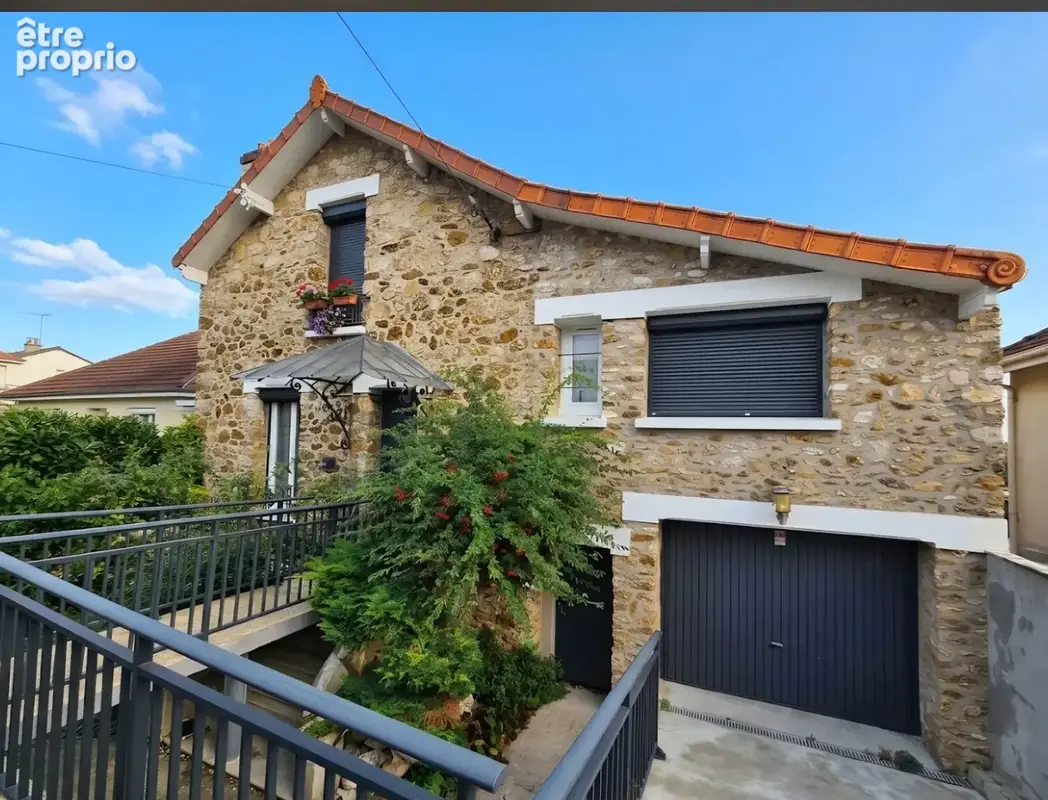 Maison à SAVIGNY-SUR-ORGE