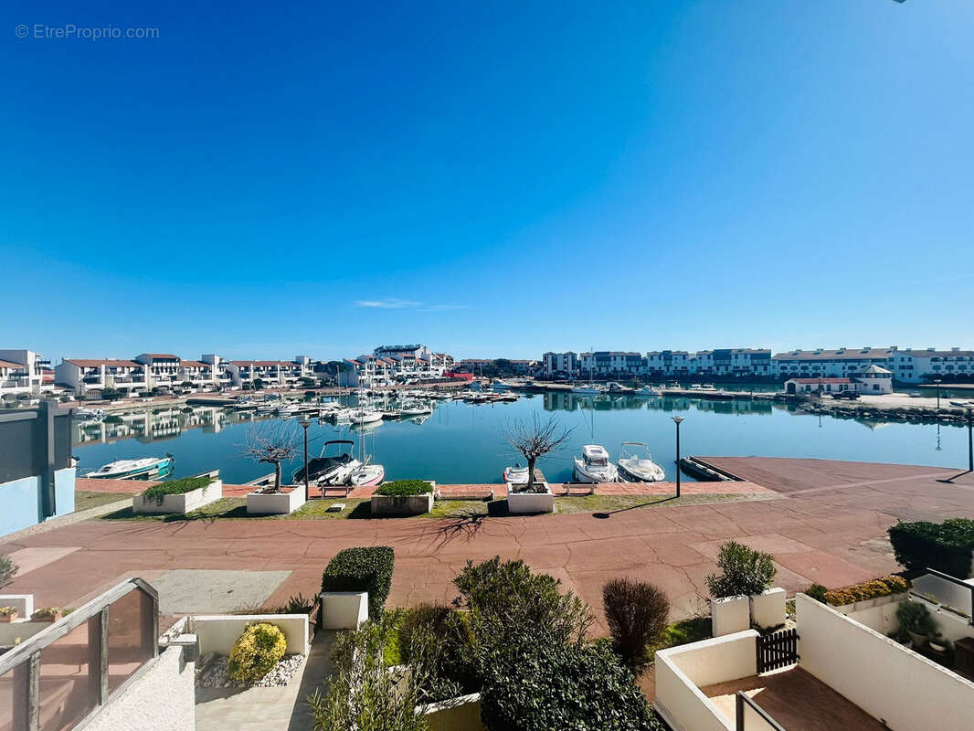 Le Barcarès Cap Coudalère Duplex terrasse Vue lac Marin Plein Sud, parking et piscine ! - photo 5