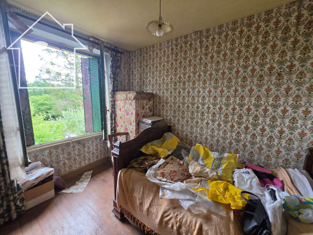 Maison à LESSAC