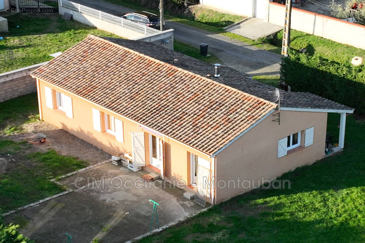 Maison à CASTELMAYRAN