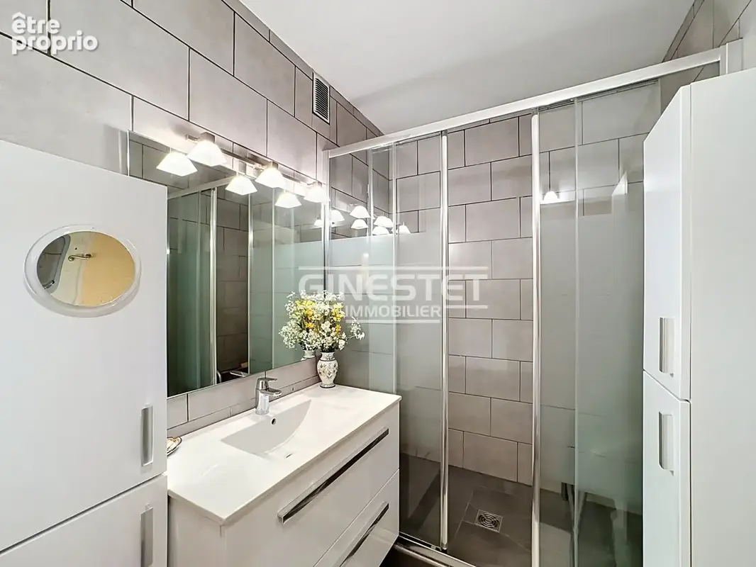 Appartement Type 5, 90.30m2, balcon, proche gare, centre-ville et universités - photo 5