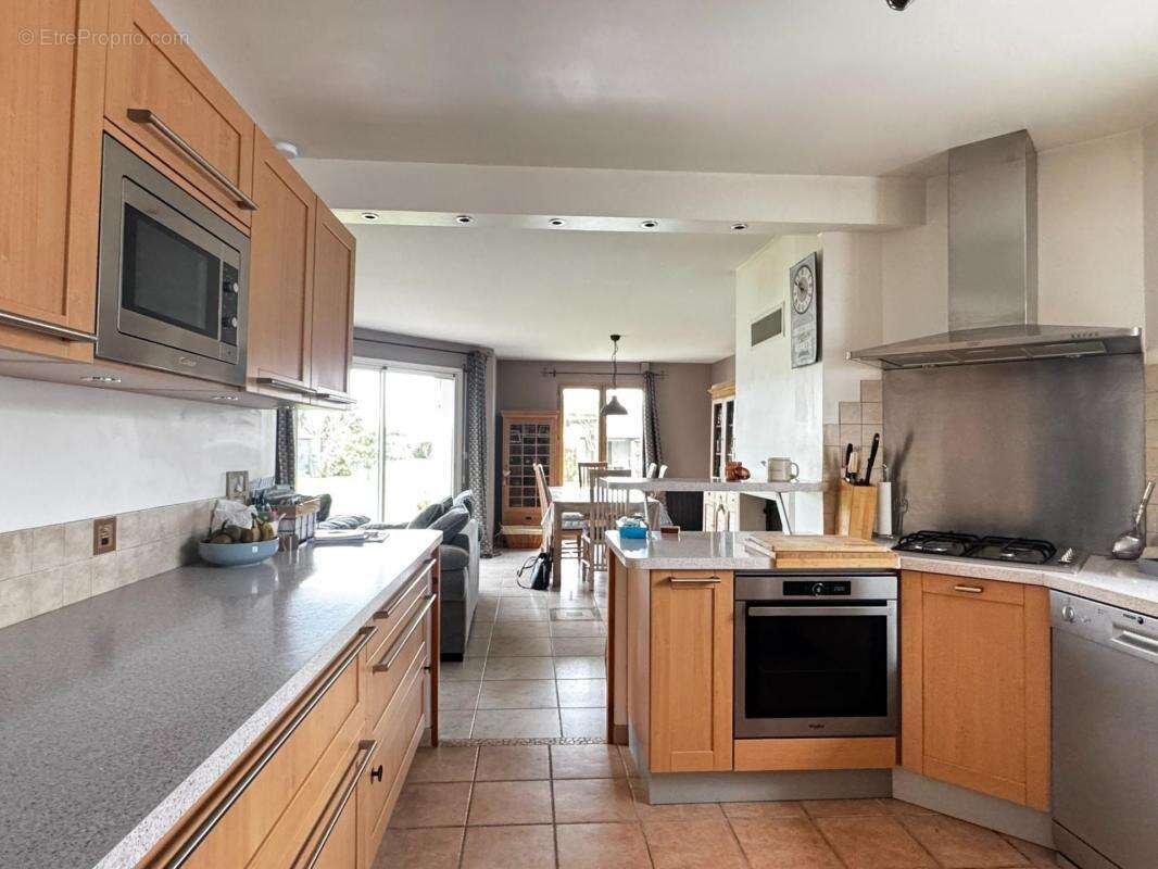 NIEULLE SUR SEUDRE (17600) - Maison entretenue et fonctionnelle – 100 m² sur 800 m² - photo 3