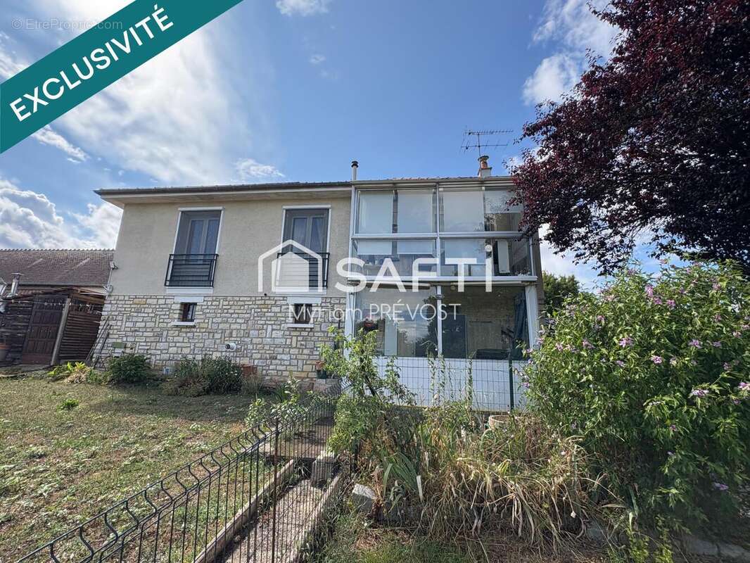 Photo 2 - Maison à SAINT-HILAIRE-EN-LIGNIERES