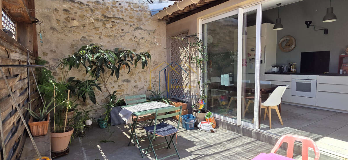 Maison à GIGNAC